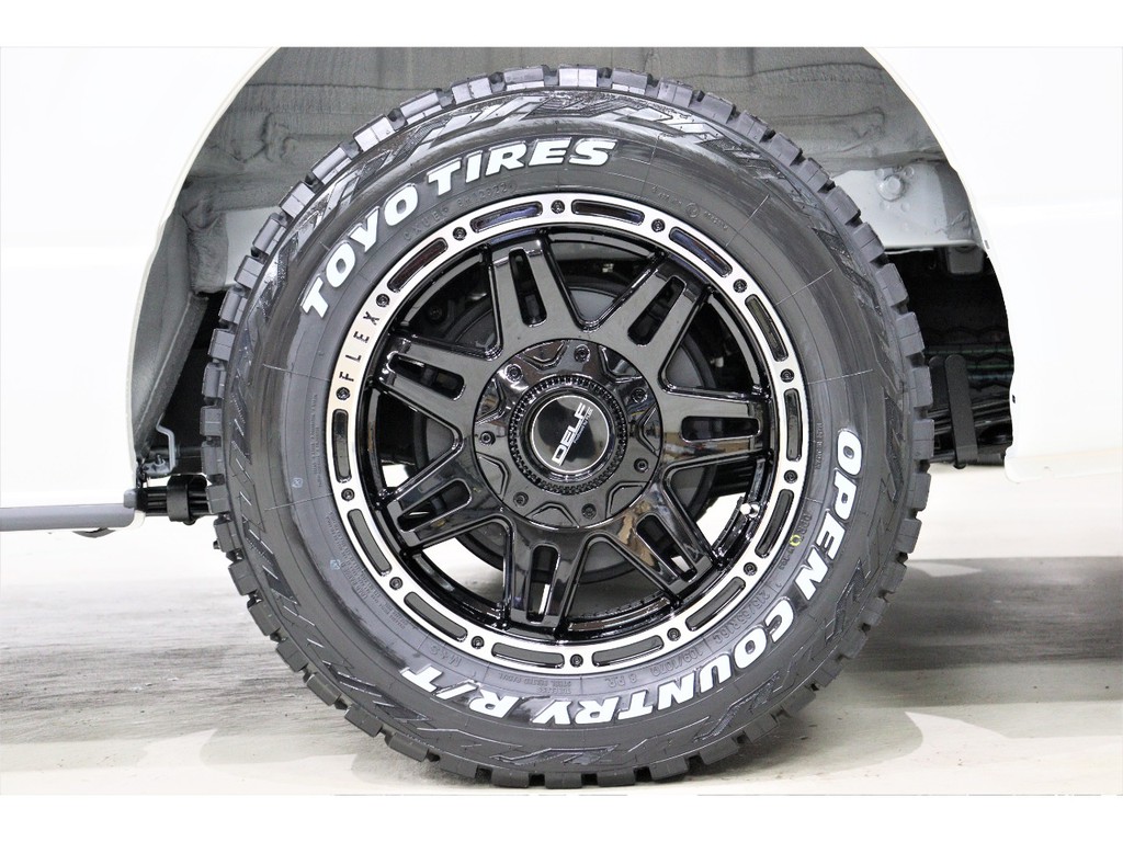 ＴＯＹＯオープンカントリータイヤを装着