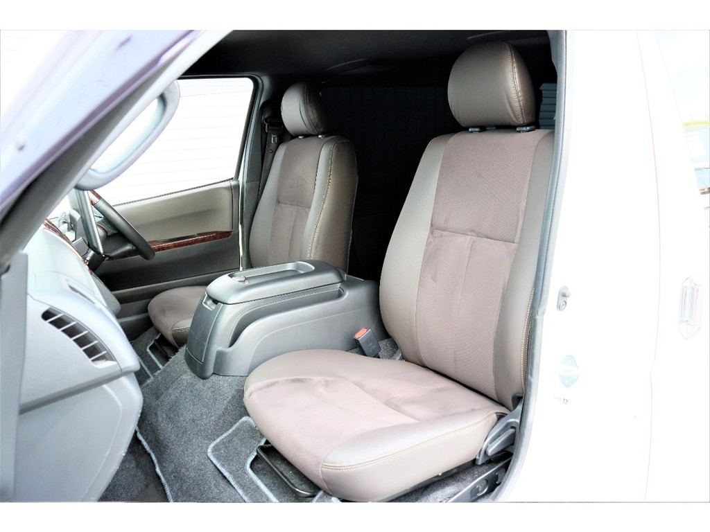 特別仕様車専用のシートです