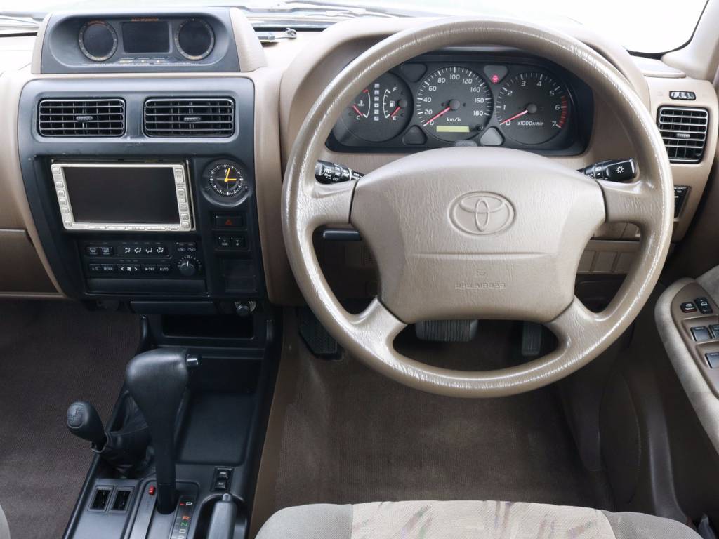 ＡＴ車ですので、操作もしやすいですね！