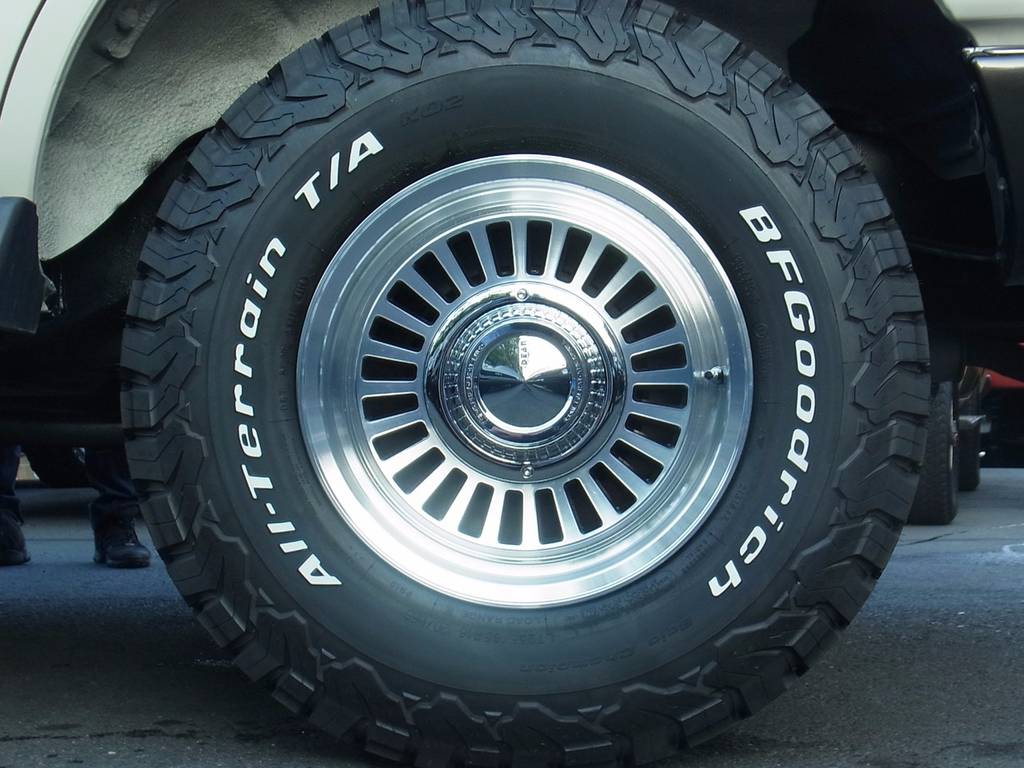 【新品】ＢＦＧｏｏｄｒｉｃｈＡＴタイヤＫＯ２