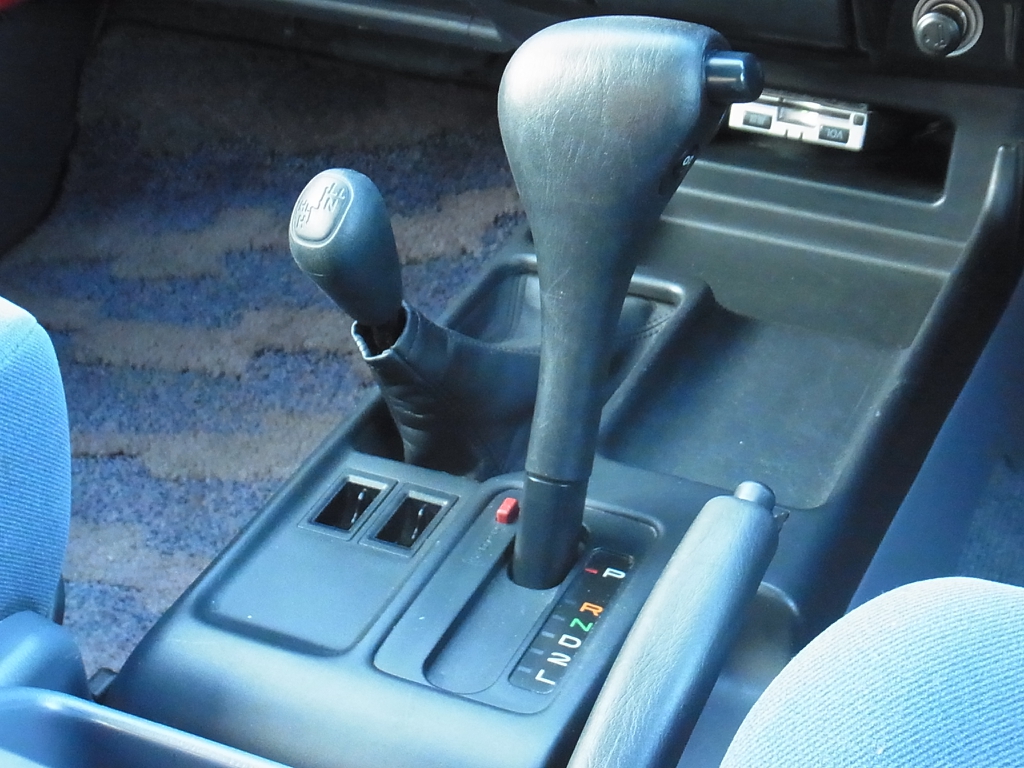 オートマなので運転も苦労しませんね！