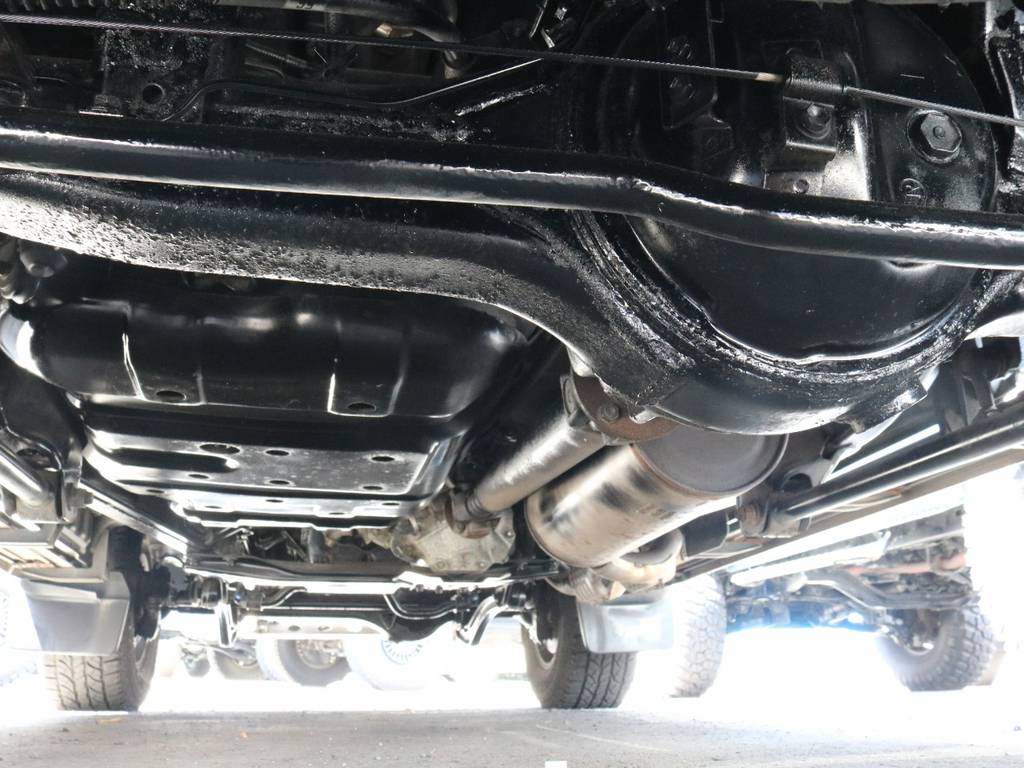 車体の下も非常に綺麗で希少な車両です！