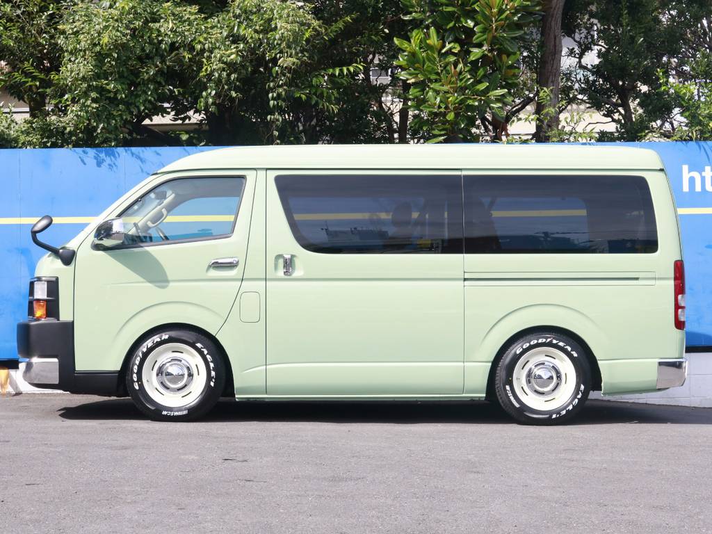 スクエアなボディで意外と運転もラクラク！！