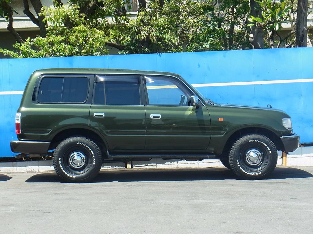 純正車高で乗り降りも楽々！！