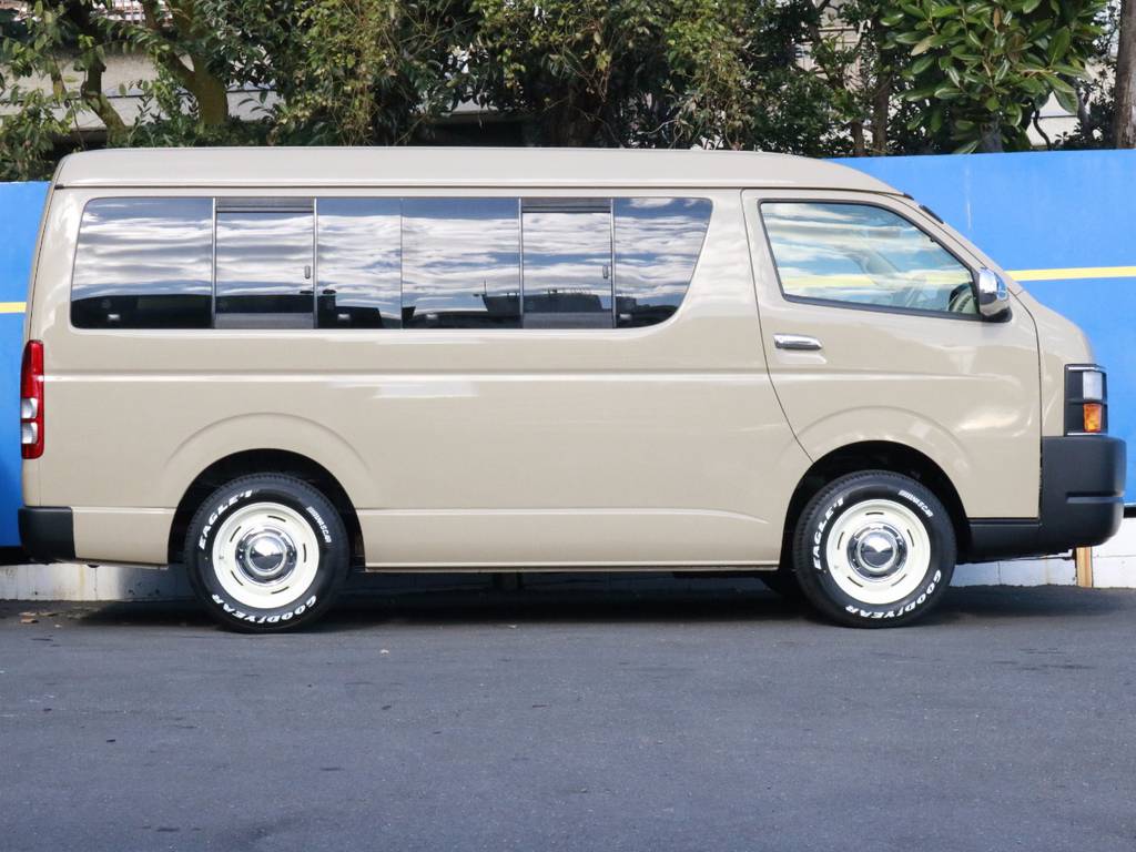 クラシカルなフェイスとベージュカラーの相性抜群！オーラ有！！