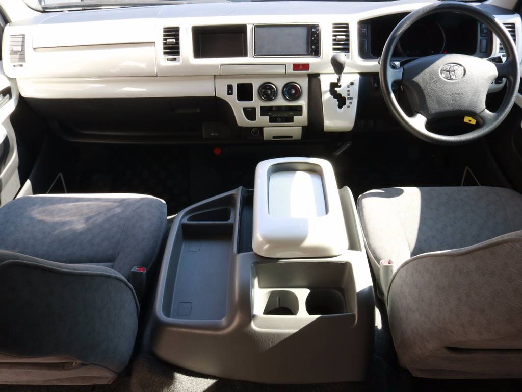 傷やスレも少ないです！FLEXオリジナルの内装アレンジシートもご用意ございます！車中泊仕様やトランポにも！！