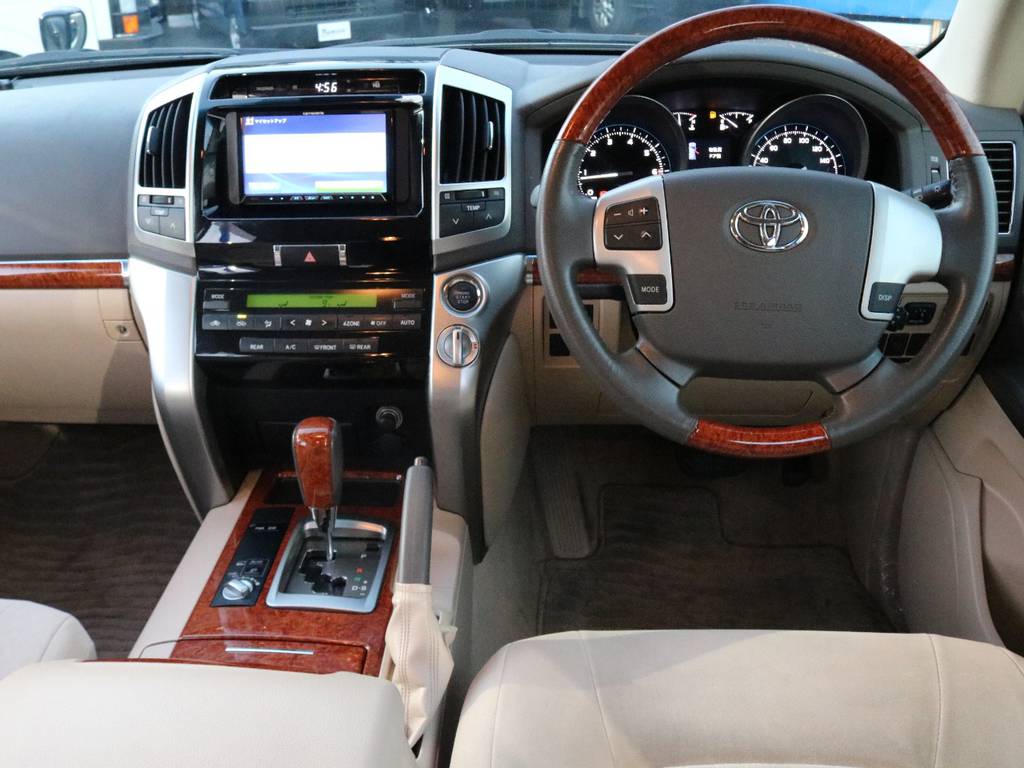 車内のキズもほとんどありません！ペット・タバコなどの嫌なニオイも全くなしです！