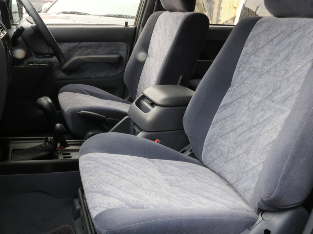 低走行車ならではの綺麗さです