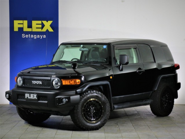 BLACK FJ CRUISER　ルーフボディカラー同色　各部マットブラックトレイル仕様