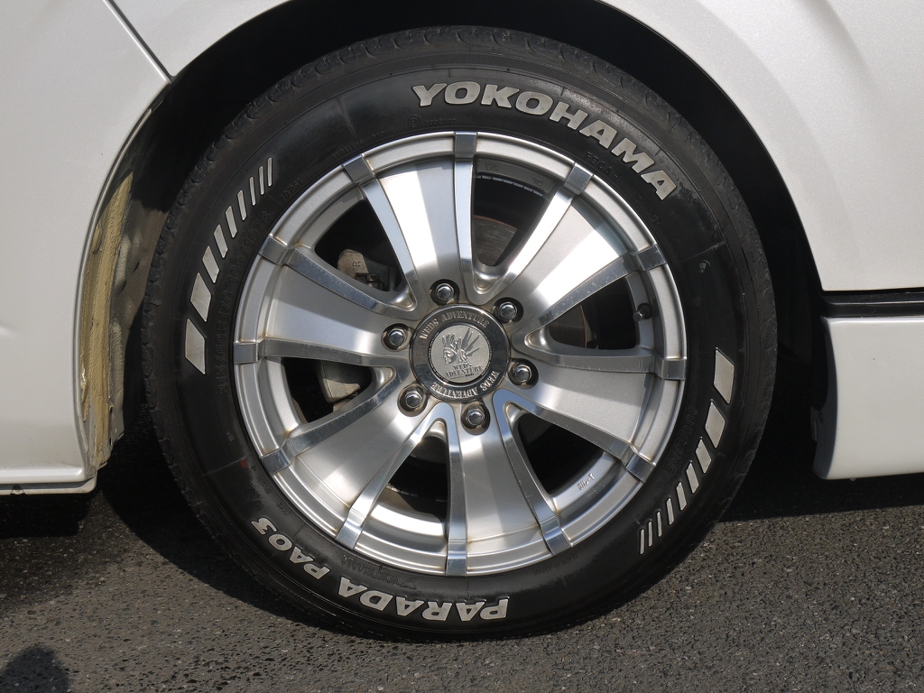 １７インチマッコイズＲＴ１＆ＹＯＫＯＨＡＭＡＰＡＲＡＤＡホワイトレター！足元もオシャレにドレスアップ！