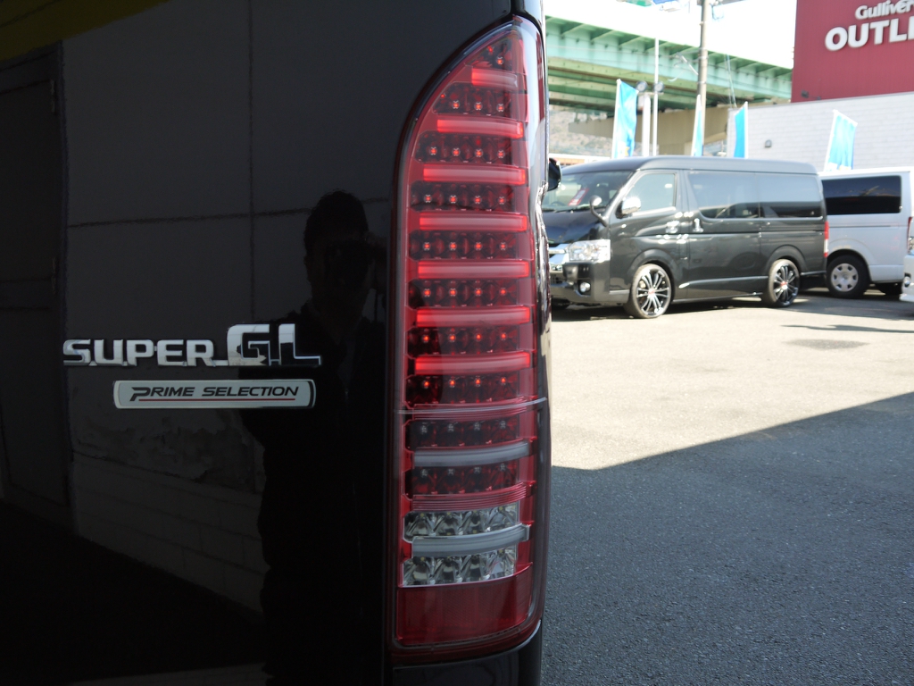 バレンティ社製ＬＥＤテールも装着済みです！！