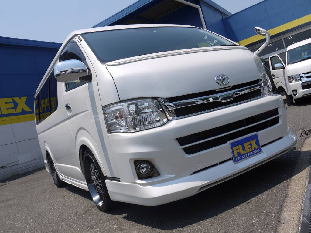 人気の３型パール！新車時メーカーオプションや内外装カスタムも充実！乗り心地改善アイテムのコニーショックアブソーバーも完備！詳細は福岡店までお問合せ下さい。