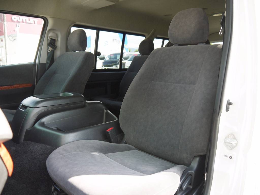 １０人乗り３ナンバー普通乗用車ですので普通免許で運転ＯＫ！