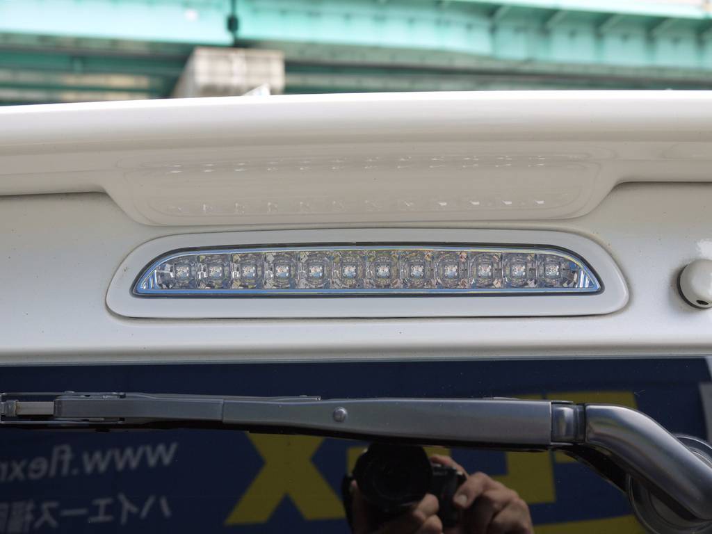 ＬＥＤハイマウントストップランプ！細部にも拘ってカスタムしてます。