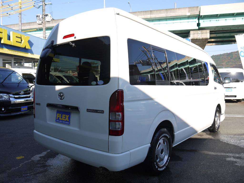 全国納車ＯＫ！北海道から沖縄まで納車実績も多数！全国展開のＦＬＥＸですからアフターフォローもバッチリ！ＦＬＥＸオリジナル中古車安心２年保証付きですので、安心してお車をご購入いただけます。