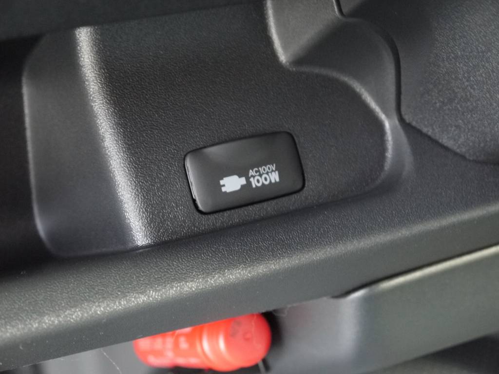 メーカーオプションのＡＣ１００Ｖ電源も完備しております。