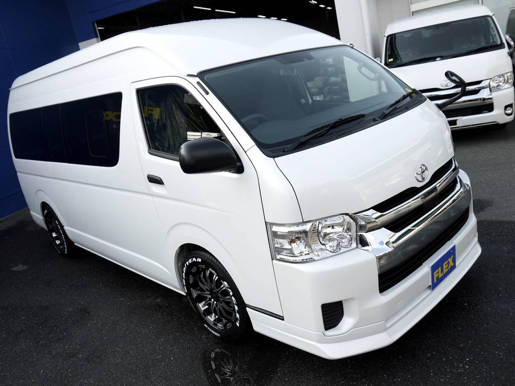 カタログには載っていない特設パール！通常納期は半年待ちですが即納車可能です！