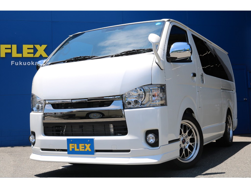 ＦＬＥＸオリジナル【ＤｅｌｆｉｎｏＬｉｎｅフロントリップスポイラー】装着！引き締まったフロントフェイスを演出。