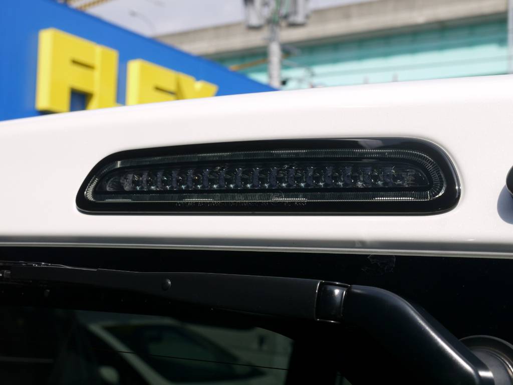 コプラス【ＰＬＡＴＩＮＵＭ　ＬＥＤハイマウントストップランプ】