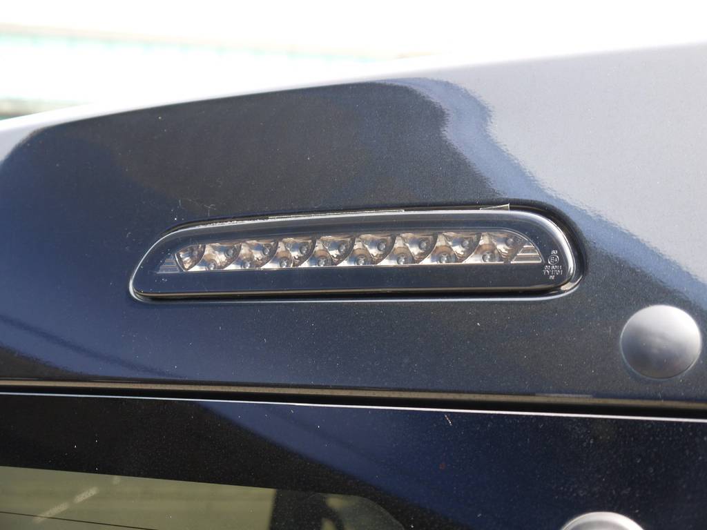 ＬＥＤハイマウントストップランプ！