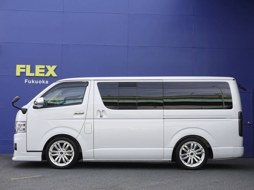 ５０ミリローダウン施工済み！車高公認取得致しますので継続車検も安心です。高さ変更も可能ですのでお気軽にご相談下さい。