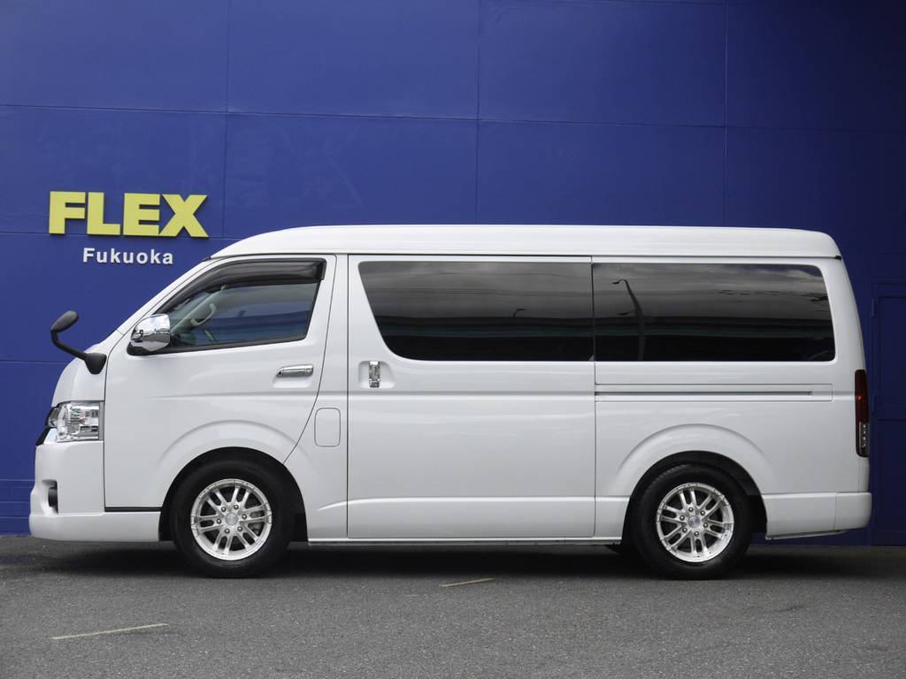 ２インチローダウン施工済み！車高公認取得済みですので継続車検も安心です！