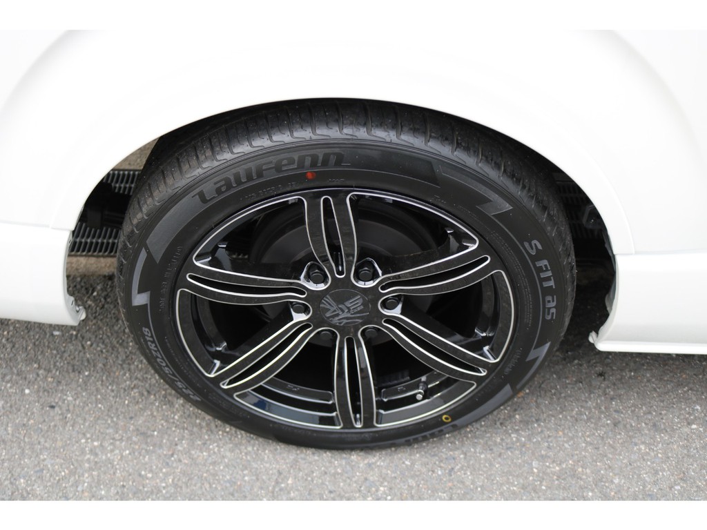 全国納車お受け致します。　お気軽にお問合せ下さいませ。　ＴＥＬ：０７２－７３０－７７６０