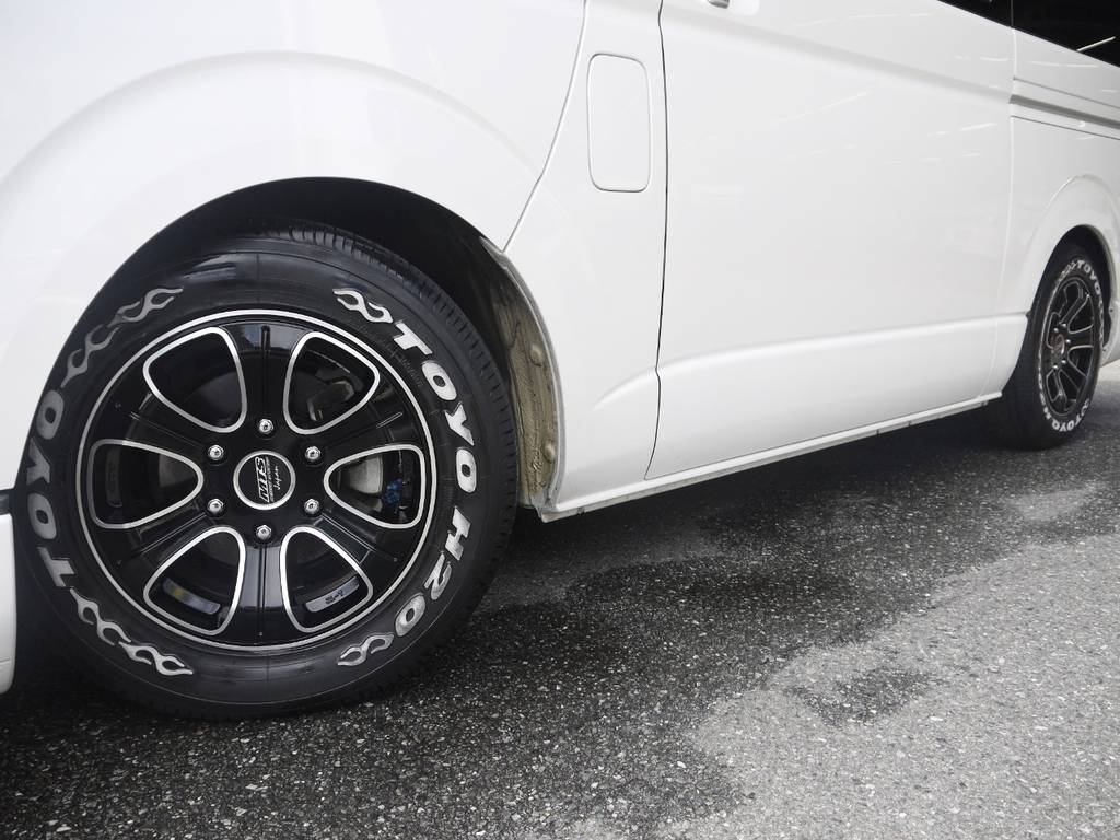 ＭＴＳ１６ｉｎｃｈＡＷ＆ＴＯＹＯＨ２０ホワイトレタータイヤ！