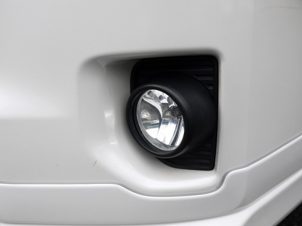 新車時オプションの純正フォグランプ装着済み！