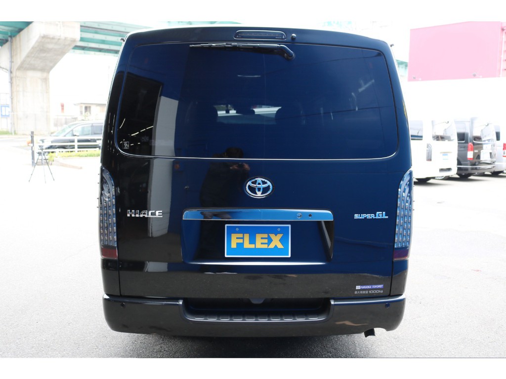 カスタム車で試乗。FLEXのハイエースの良さを体感して下さい！助手席・後席への乗車も可能！※予約制。3日前まで受付可。