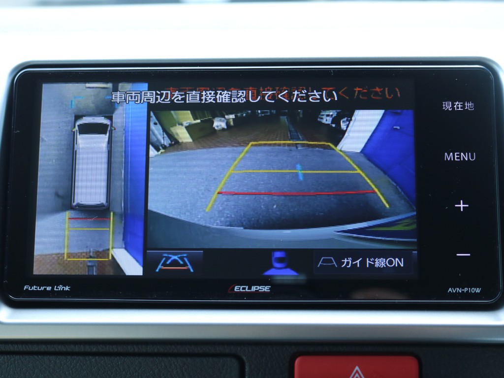 バックモニター＆パノラミックビューモニター搭載！安全装備も充実