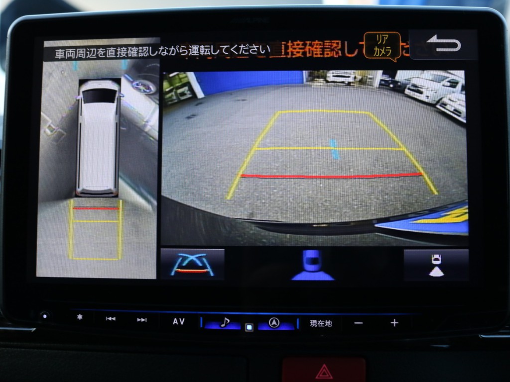 バックモニター＆パノラミックビューモニター搭載！安全装備も充実♪