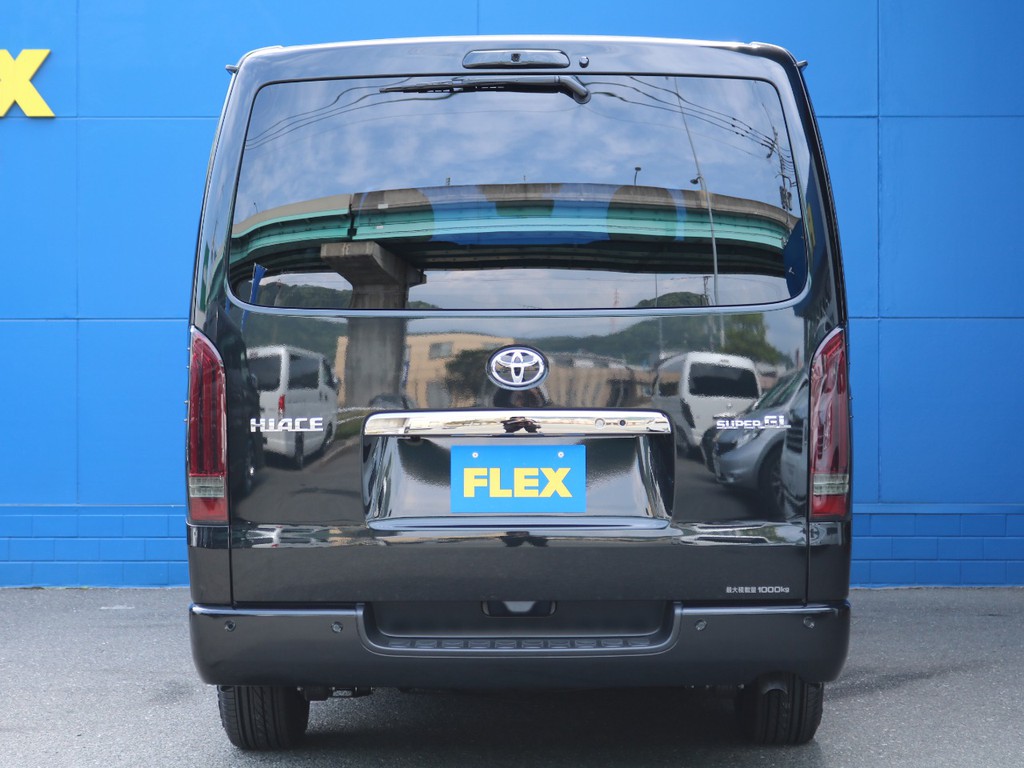 FLEXオリジナルの煌LEDテールでリアビューの格好良さもばっちり！
