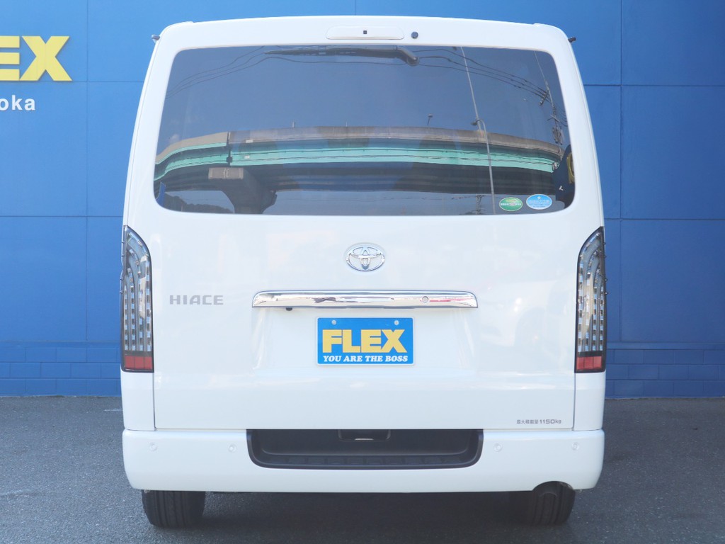 FLEXオリジナルの煌LEDテールでリアビューの格好良さもばっちり！