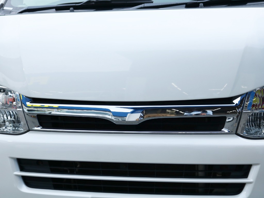 お車の気になる点がございましございましたら、営業スタッフからお写真等をお送りさせていただきます！