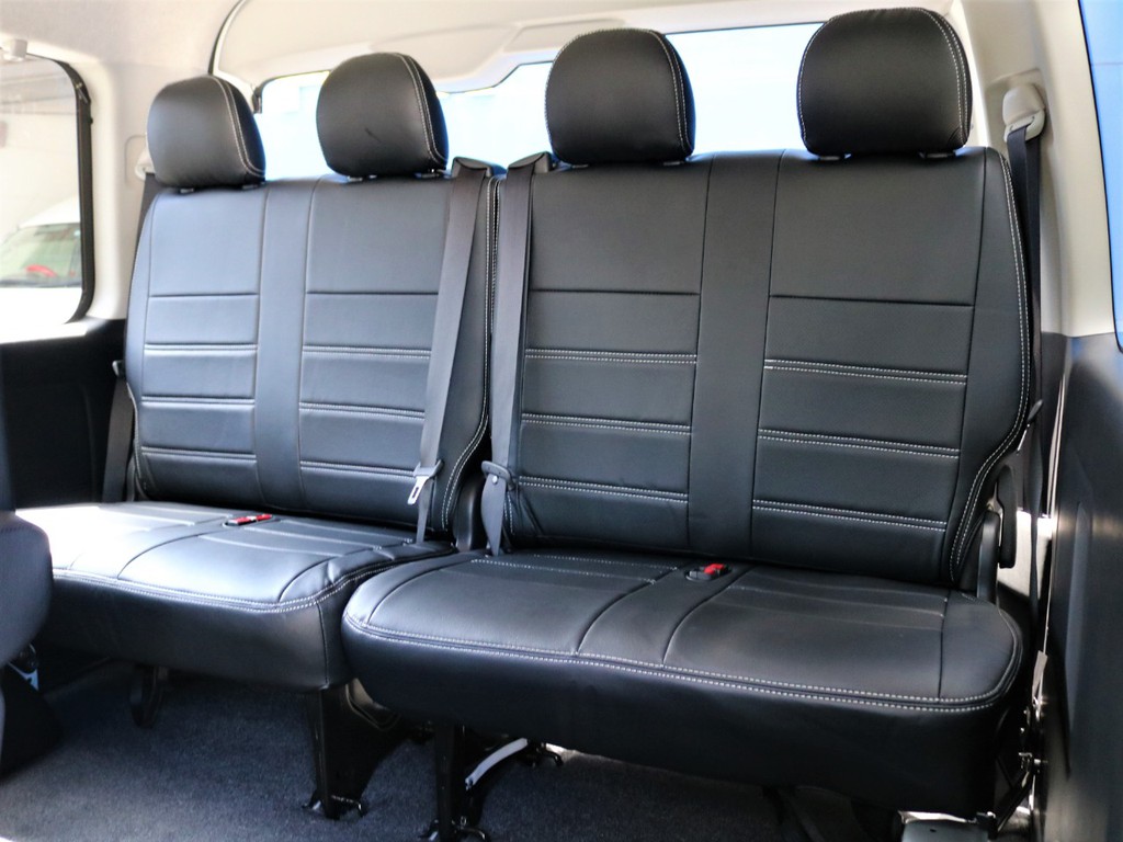 FLEXシートカバー（ホワイトステッチ）レザー調のシートカバーは質感も乗り心地も抜群です☆