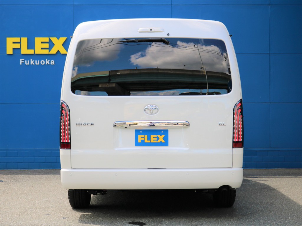 FLEXオリジナルの煌LEDテールでリアビューの格好良さもばっちり！