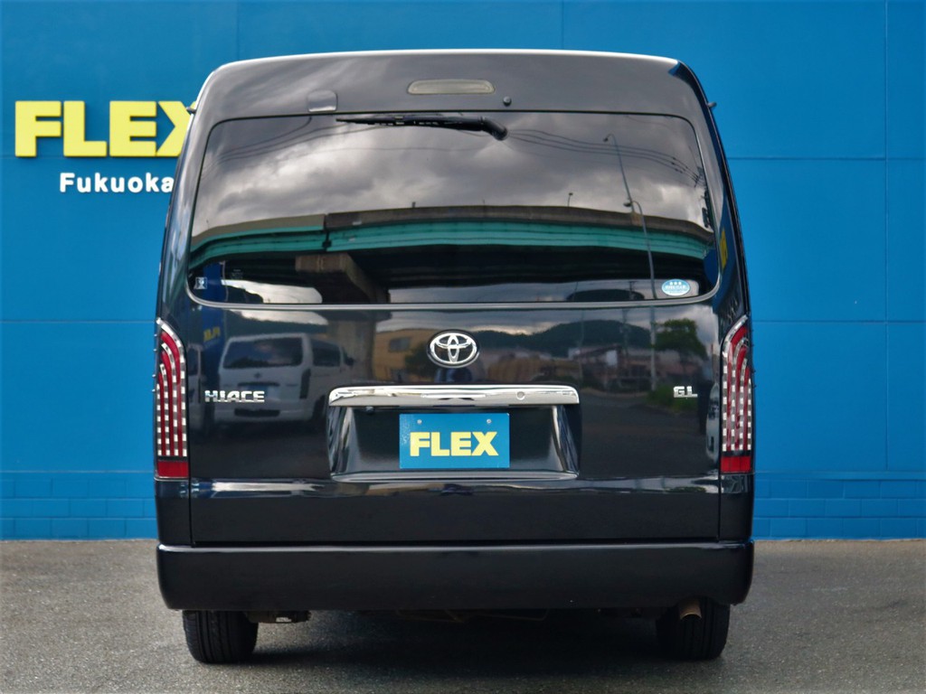ＦＬＥＸオリジナルの煌ＬＥＤテールでリアビューの格好良さもばっちり！