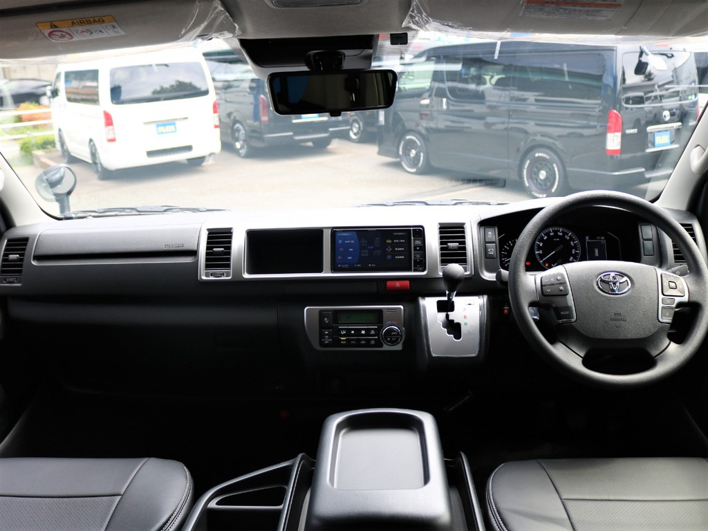 インテリアパネル等の追加カスタムも大歓迎♪