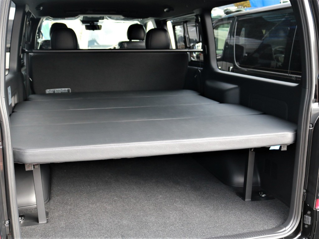 5段階に高さ調節なオリジナルベットキットは車中泊や荷物を積み込みたい方など使い方無限大！