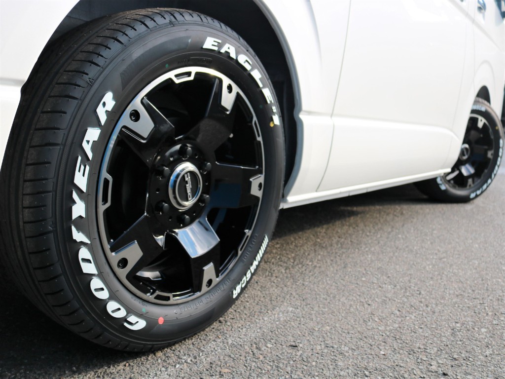 足回りにはFLEX　DELF03　１７inchアルミホイール＆グッドイヤーナスカータイヤをインストール☆