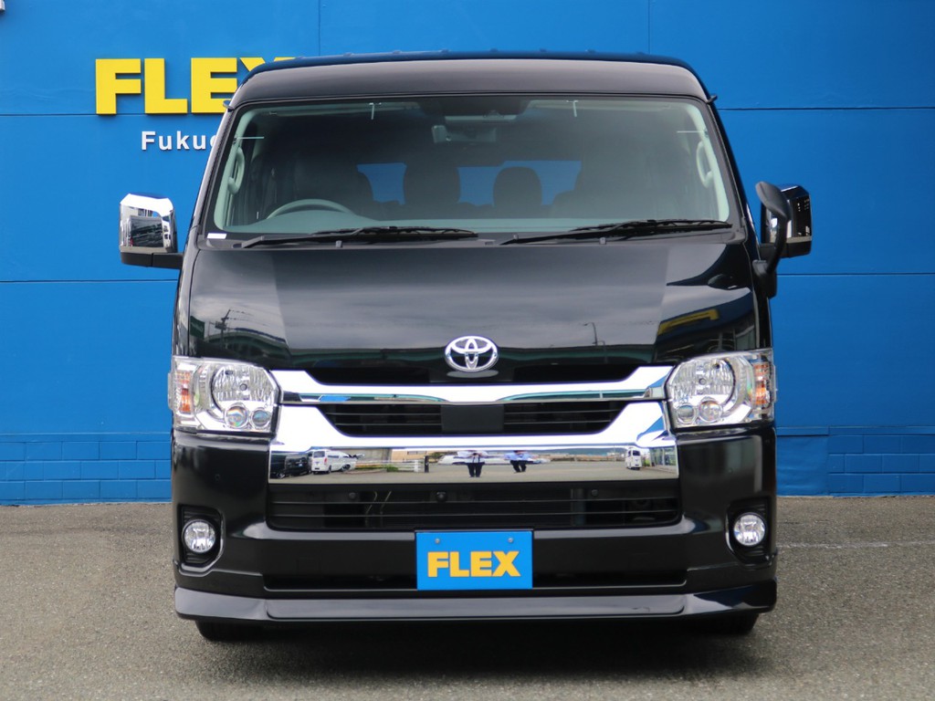 ハイエースをお探しならＦＬＥＸ福岡店へ！　福岡店の展示車両は勿論、全国のＦＬＥＸが保有するハイエースの中から貴方にぴったりの一台をお探し致します！