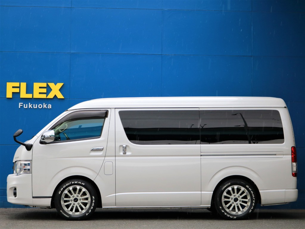 2インチローダウン施工済み！　車高公認取得致しますので継続車検の際も安心です。更なる車高調整や、純正戻しなどもお気兼ねなくお申し付けください。