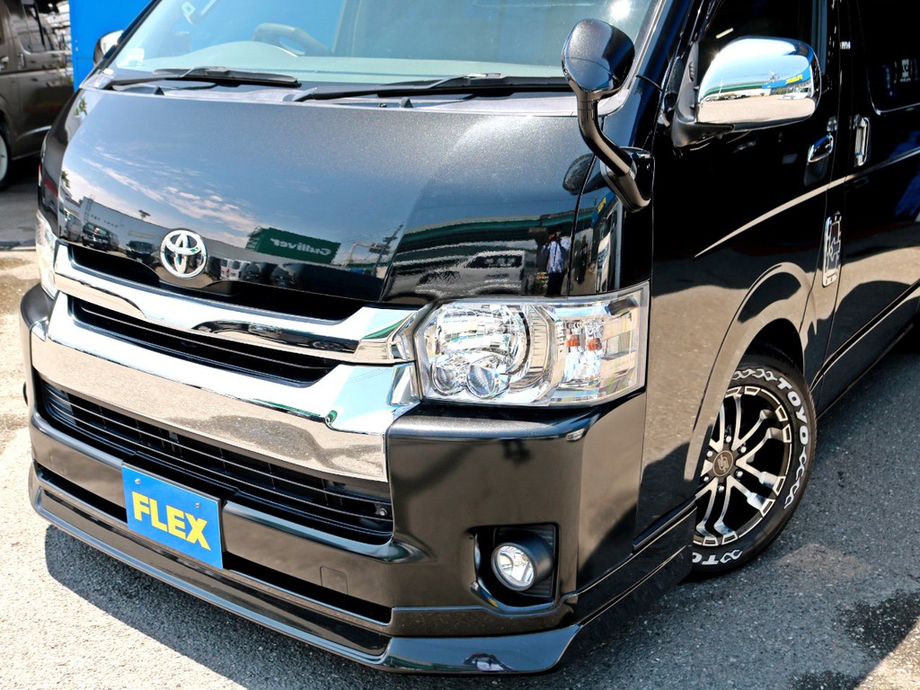 4型フェイスにフェイスチェンジ済み！　4型フェイスに合わせてFLEXデルフィーノラインフロントリップを装着しちゃいました！　ばっちりフェイスが決まっています！