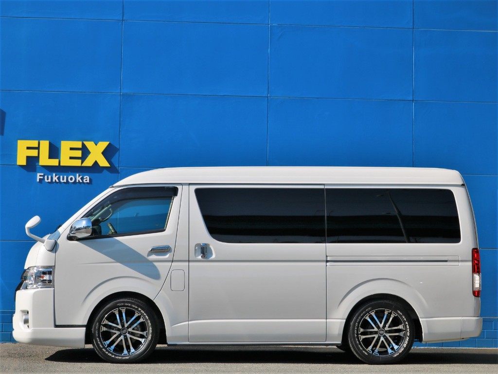 ２インチローダウン施工済み！　車高公認取得致しますので継続車検の際も安心です。更なる車高調整や、純正戻しなどもお気兼ねなくお申し付けください。