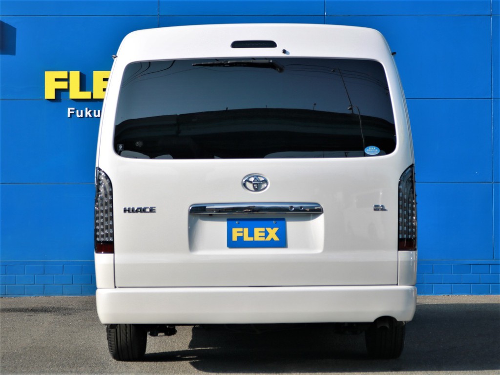 FLEXオリジナルの煌LEDテールでリアビューの格好良さもばっちり！