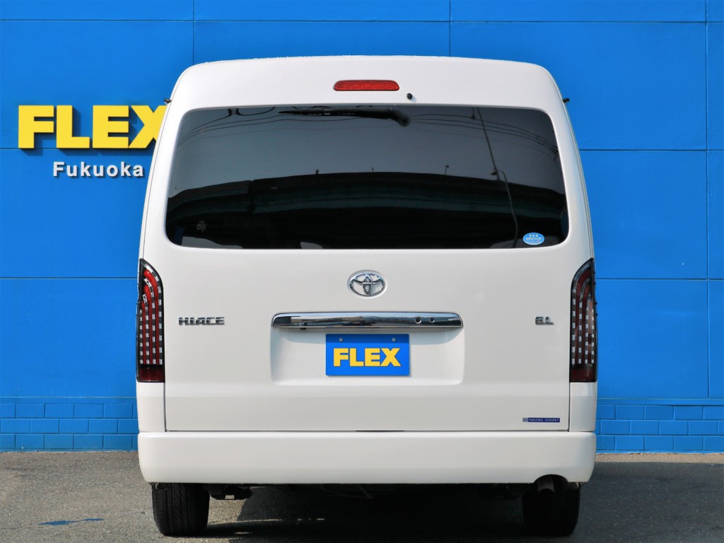 FLEXオリジナルの煌LEDテールでリアビューの格好良さもばっちり！