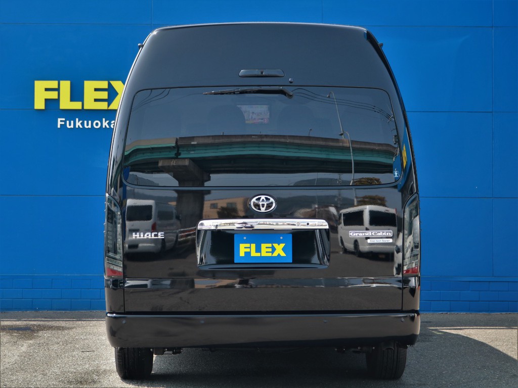 FLEXオリジナルのプレステージLEDテールでリアビューの格好良さもばっちり！