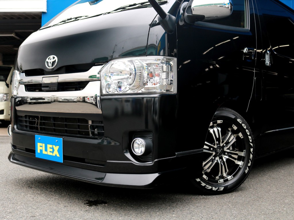 FLEXオリジナルデルフィーノラインフロントリップを装着済み！　フェイス回りが引き締まって見えます！