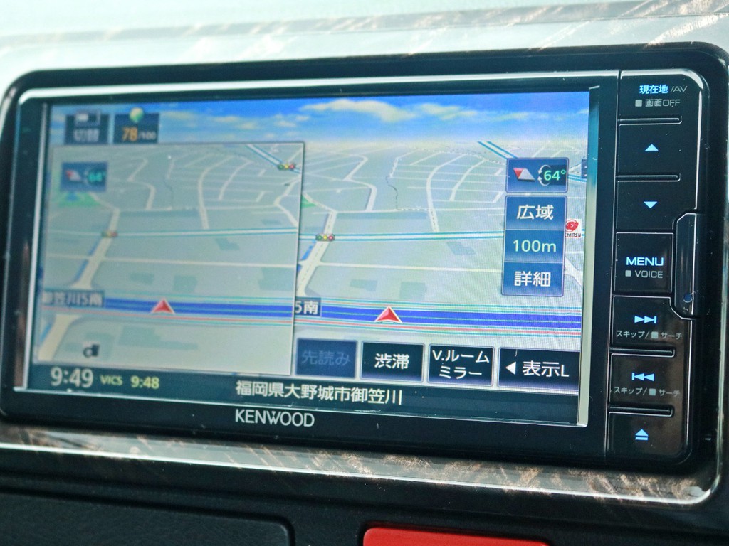 最近装着車両が増えてきたケンウッドSDフルセグナビを搭載！　ナビとしては勿論、オーディオや映像モニターとしてもご活用頂けます。